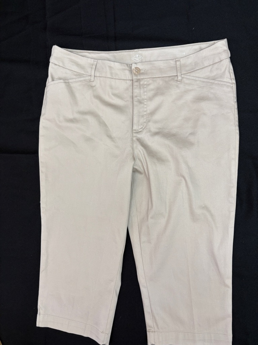 St. John's Bay Beige Capris with Front Pockets